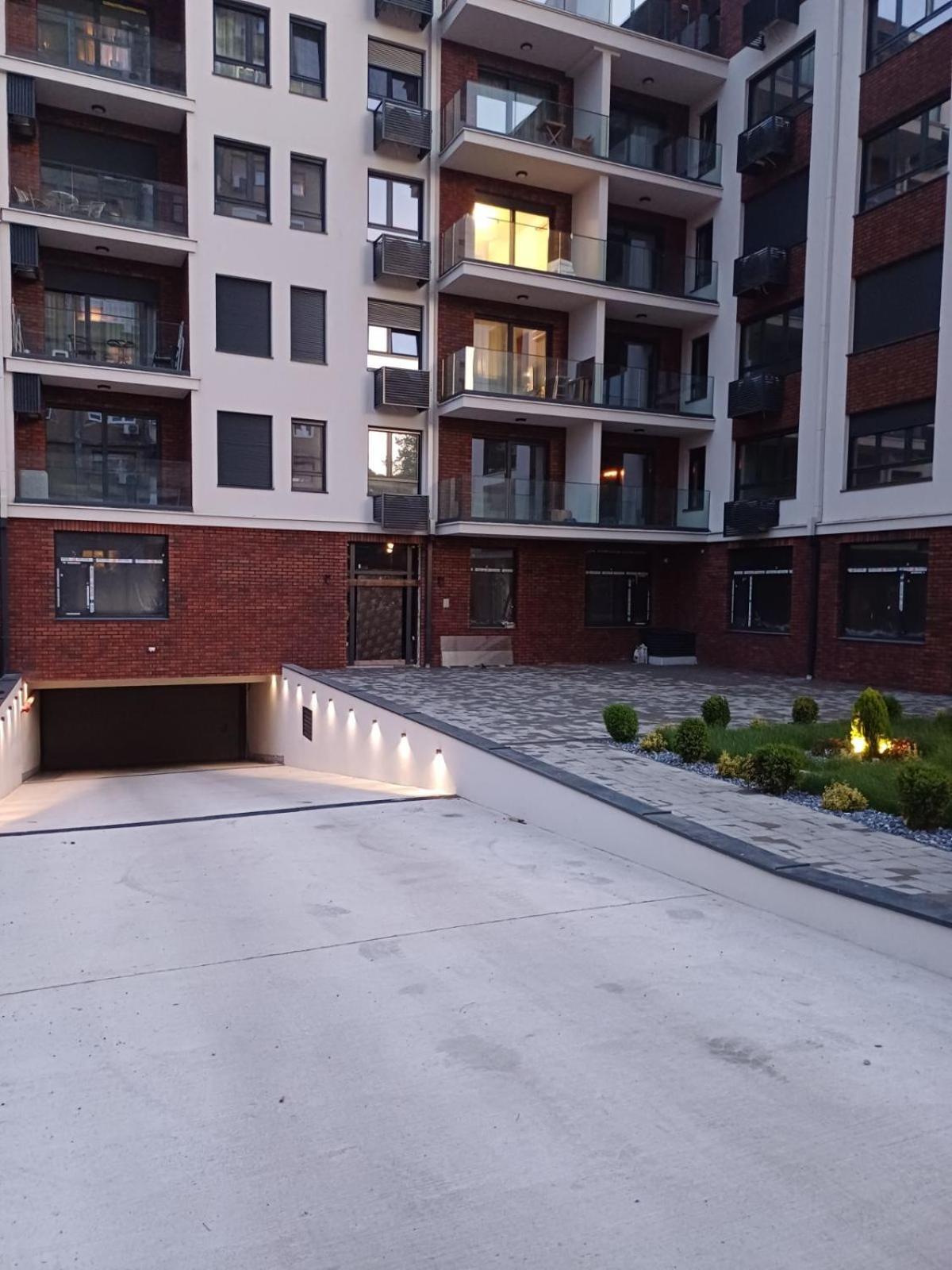 V Park Lux Apartment *