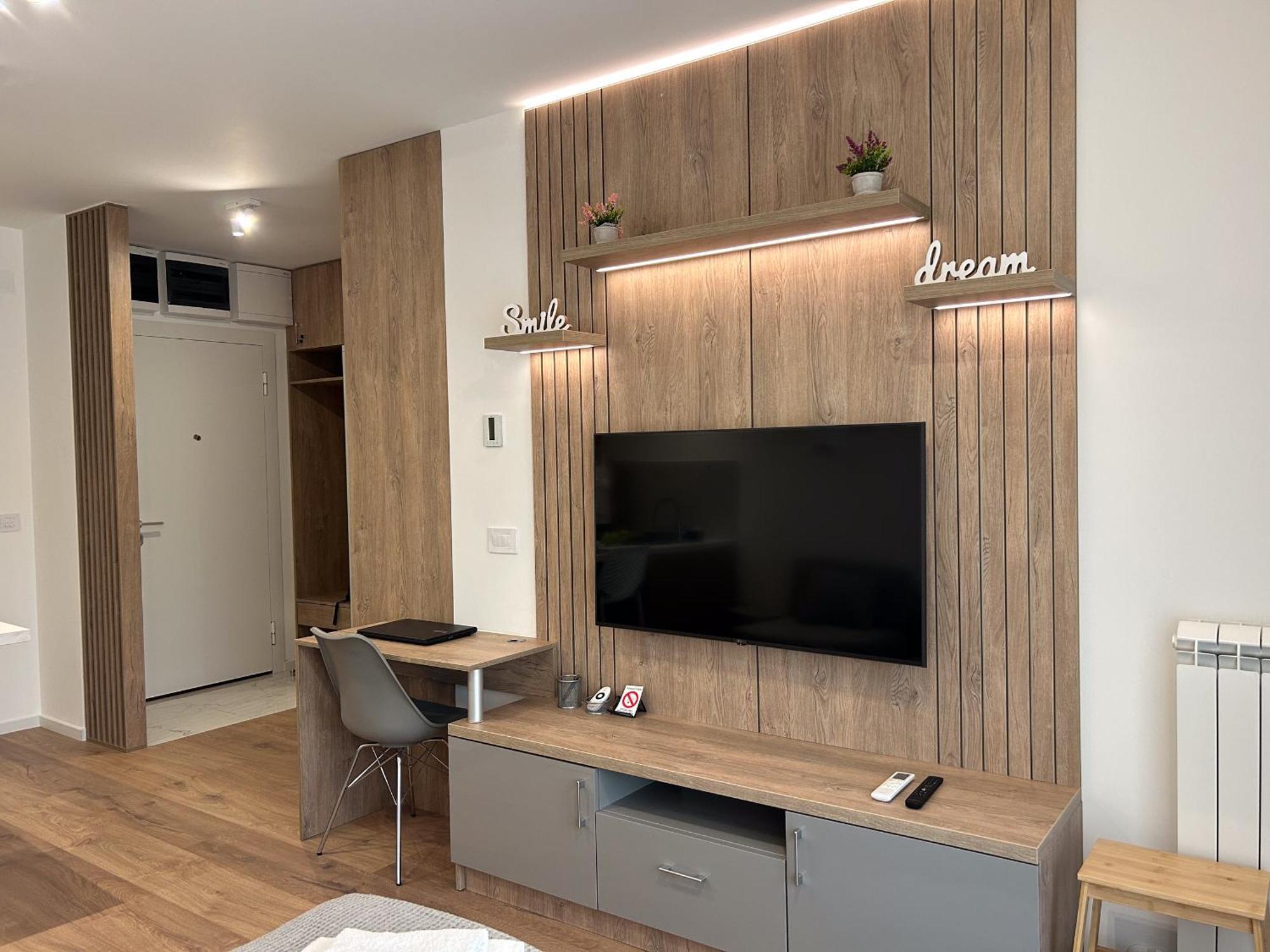 V Park Lux Apartment
